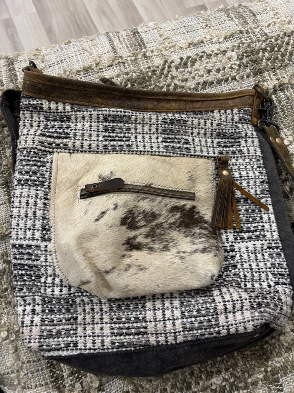 Myra Bag Woven Pattern Crossbody Bag with Cowhide Front Pocket - Picture 15 of 16